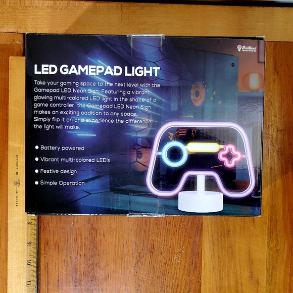 NEON Light LED Kids Table Lamp Gaming Controller Classic Multi-colored NEW NWT - Picture 2 of 6